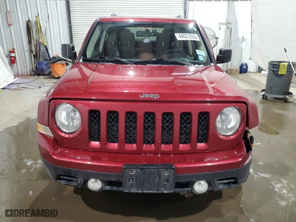 2017 Jeep Patriot High Altitude with VIN 1C4NJRFB2HD205372, listed as a Copart auction lot 44023985 with 184,761 mi miles and Salvage Title. Bid and sale history available at carsss.com. Image 5.