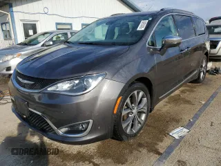 2017 Chrysler Pacifica Limited with VIN 2C4RC1GG2HR836062, listed as a Copart auction lot 50992405 with 135,333 mi miles and Salvage Title. Bid and sale history available at DreamBid. Image 1.