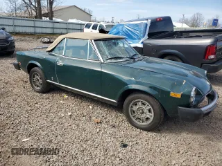 1982 FIAT 124 Spider z VIN ZFAAS00B0C5003902, wystawiony jako Copart lot #51425625 z przebiegiem 77 842 mil mil oraz Szkoda całkowita • Salvage title. Historia ofert i sprzedaży dostępna na DreamBid. Obrazek 4.