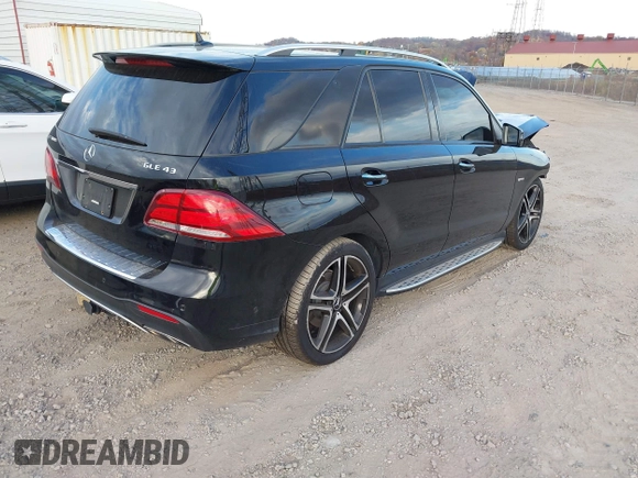 2018 Mercedes-Benz GLE 43 AMG with VIN 4JGDA6EB4JB115925, listed as a IAAI auction lot 40773468 with 52,579 mi miles and . Bid and sale history available at DreamBid. Image 4.