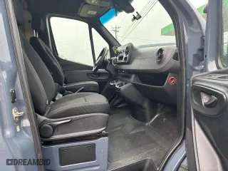 2019 Mercedes-Benz Sprinter Cargo Van with VIN WD4PF0CD7KP043925, listed as a Copart auction lot 54732745 with 75,694 mi miles and Clean Title. Bid and sale history available at carsss.com. Image 5.