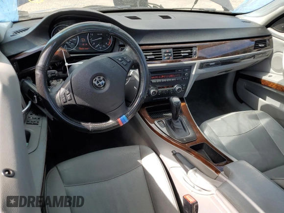 2010 BMW 3 Series 335i xDrive with VIN WBAPL3C59AA407936, listed as a Copart auction lot 70455304 with 89,675 mi miles and Salvage title. Bid and sale history available at DreamBid. Image 8.