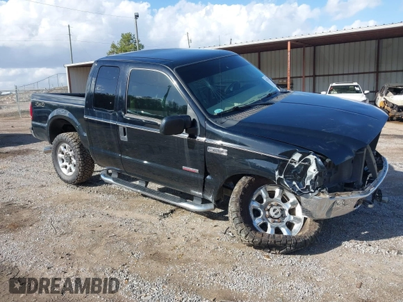2007 Ford F-250 XL z VIN 1FTSX21P07EA97175, wystawiony jako IAAI lot #41477628 z przebiegiem 99 215 mil mil oraz . Historia ofert i sprzedaży dostępna na DreamBid. Obrazek 1.