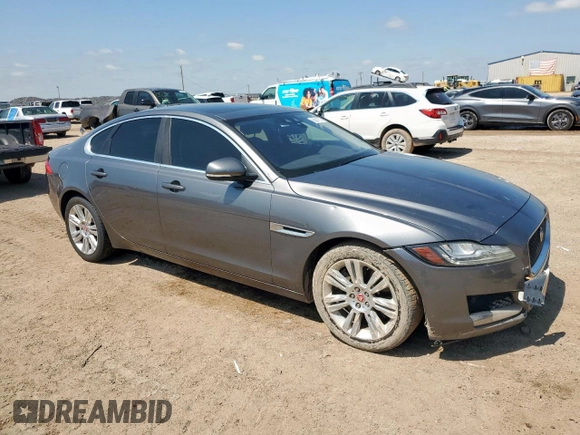 2017 Jaguar XF 35t Premium z VIN SAJBD4BVXHCY30235, wystawiony jako Copart lot #59047575 z przebiegiem 72 178 mil mil oraz Czysty tytuł • Clean title. Historia ofert i sprzedaży dostępna na DreamBid. Obrazek 4.