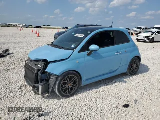 2017 FIAT 500 Abarth z VIN 3C3CFFFH3HT580312, wystawiony jako Copart lot #52361935 z przebiegiem 70 917 mil mil oraz Szkody całkowita. Historia ofert i sprzedaży dostępna na DreamBid. Obrazek 1.