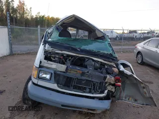 2000 Ford Econoline Passenger XL with VIN 1FBSS31L0YHA29853, listed as a IAAI auction lot 40940191 with 205,768 mi miles and . Bid and sale history available at DreamBid. Image 6.