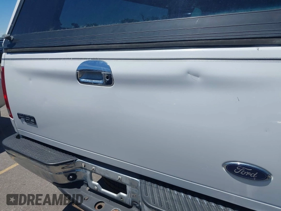 2002 Ford F-150 XL with VIN 2FTPF17Z02CA13589, listed as a IAAI auction lot 42203139 with 209,675 mi miles and . Bid and sale history available at DreamBid. Image 12.