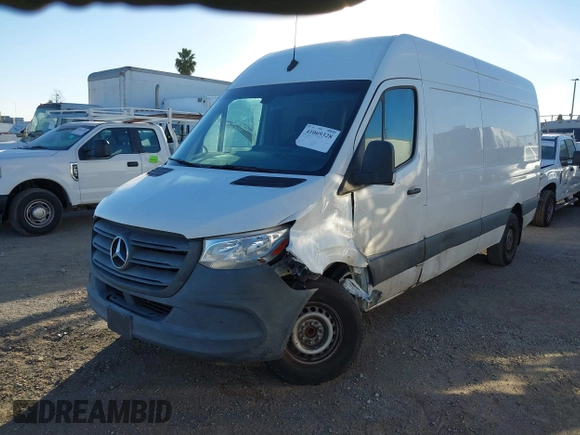 2021 Mercedes-Benz Sprinter Cargo with VIN W1Y4ECHY2MT064412, listed as a IAAI auction lot 41069328 with 88,526 mi miles and . Bid and sale history available at carsss.com. Image 17.
