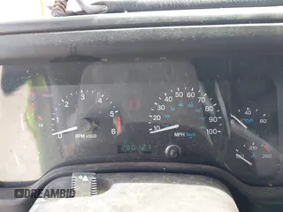 1999 Jeep Wrangler Sport z VIN 1J4FY19S0XP471848, wystawiony jako IAAI lot #42264563 z przebiegiem 280 121 mil mil oraz . Historia ofert i sprzedaży dostępna na DreamBid. Obrazek 7.