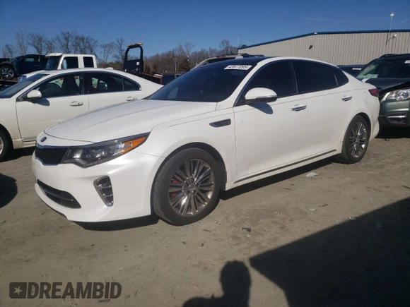 2017 Kia Optima SX Limited z VIN 5XXGV4L20HG147594, wystawiony jako Copart lot #43977095 z przebiegiem 154 209 mil mil oraz Szkoda całkowita • Salvage title. Historia ofert i sprzedaży dostępna na DreamBid. Obrazek 1.