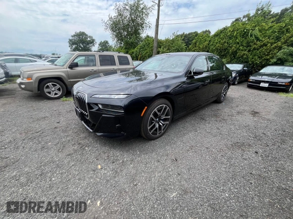 2024 BMW 7 Series with VIN WBA43EH01RCP42359, listed as a Copart auction lot 63657275 with 11,294 mi miles and Clean title. Bid and sale history available at DreamBid. Image 1.