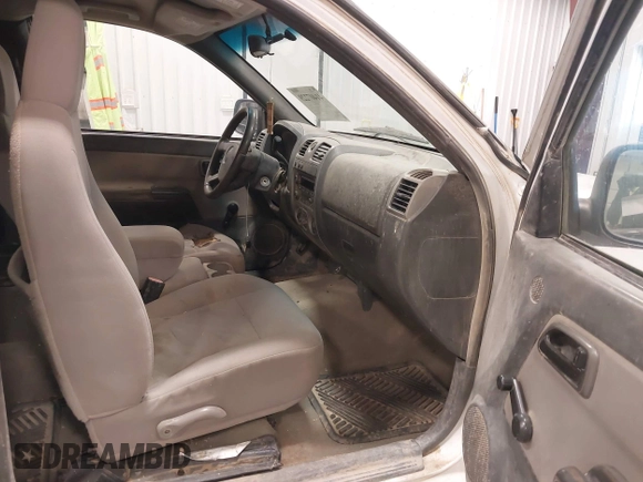 2004 Chevrolet Colorado LS Z71 with VIN 1GCDT196048194302, listed as a IAAI auction lot 41407229 with 424,834 mi miles. Bid and sale history available at carsss.com. Image 5.