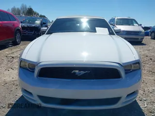 2014 Ford Mustang V6 z VIN 1ZVBP8EM5E5213273, wystawiony jako IAAI lot #41833081 z przebiegiem 123 857 mil mil oraz . Historia ofert i sprzedaży dostępna na DreamBid. Obrazek 13.