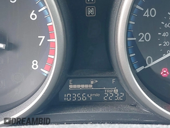 2013 Mazda 3 i Touring z VIN JM1BL1V72D1822505, wystawiony jako IAAI lot #42199595 z przebiegiem 103 560 mil mil oraz . Historia ofert i sprzedaży dostępna na DreamBid. Obrazek 15.