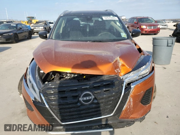 2024 Nissan Kicks SV with VIN 3N1CP5CV7RL561747, listed as a Copart auction lot 42876005 with 10,423 mi miles and Salvage Title. Bid and sale history available at DreamBid. Image 5.