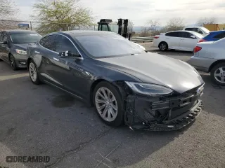 2016 Tesla Model S 90D with VIN 5YJSA1E2XGF156161, listed as a Copart auction lot 52332685 with 47,893 mi miles and Salvage Title. Bid and sale history available at carsss.com. Image 4.