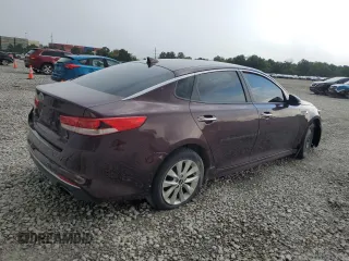 2018 Kia Optima LX z VIN 5XXGT4L37JG257756, wystawiony jako Copart lot #62565775 z przebiegiem 111 583 mil mil oraz Czysty tytuł • Clean title. Historia ofert i sprzedaży dostępna na DreamBid. Obrazek 3.