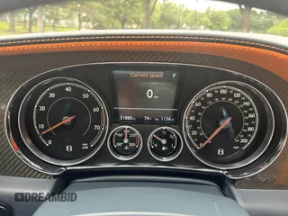 2018 Bentley Flying Spur z VIN SCBEH9ZA1JC066655, wystawiony jako IAAI lot #42395667 z przebiegiem 31 880 mil mil oraz . Historia ofert i sprzedaży dostępna na DreamBid. Obrazek 7.