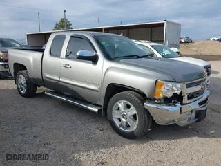 2013 Chevrolet Silverado 1500 LT with VIN 1GCRCSE01DZ155855, listed as a IAAI auction lot 41286934 with 46,735 mi miles. Bid and sale history available at carsss.com. Image 1.