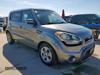 2013 Kia Soul with VIN KNDJT2A58D7493635, listed as a Copart auction lot 46540055 with 161,302 mi miles and Salvage Title. Bid and sale history available at DreamBid. Image 4.