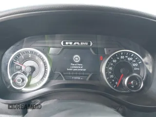 2019 Ram 1500 Big Horn z VIN 1C6RREFT3KN601556, wystawiony jako IAAI lot #41862219 z przebiegiem 110 706 mil mil oraz . Historia ofert i sprzedaży dostępna na DreamBid. Obrazek 7.