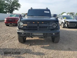 2024 Ford Bronco Black Diamond with VIN 1FMDE1AP3RLA66439, listed as a Copart auction lot 64542095 with 3,055 mi miles and Salvage title. Bid and sale history available at DreamBid. Image 5.