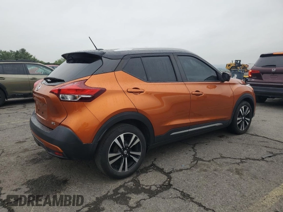 2019 Nissan Kicks S z VIN 3N1CP5CU2KL491930, wystawiony jako Copart lot #61214685 z przebiegiem 83 965 mil mil oraz Szkoda całkowita • Salvage title. Historia ofert i sprzedaży dostępna na DreamBid. Obrazek 3.