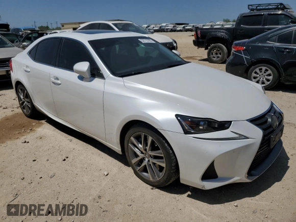 2019 Lexus IS 300 z VIN JTHBA1D23K5091065, wystawiony jako Copart lot #52715785 z przebiegiem 84 220 mil mil oraz Czysty tytuł • Clean title. Historia ofert i sprzedaży dostępna na DreamBid. Obrazek 4.