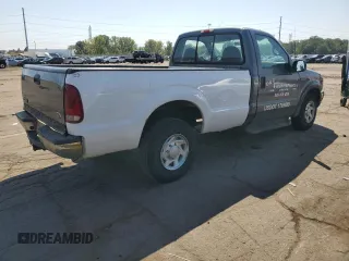 2002 Ford Super Duty F-250 XL with VIN 1FTNF20L82EC05758, listed as a Copart auction lot 71558824 with 134,922 mi miles and Non Repairable. Bid and sale history available at carsss.com. Image 3.