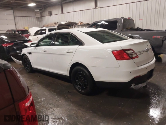 2016 Ford Police Interceptor with VIN 1FAHP2MK6GG106563, listed as a IAAI auction lot 41208421 with 71,719 mi miles and . Bid and sale history available at DreamBid. Image 3.