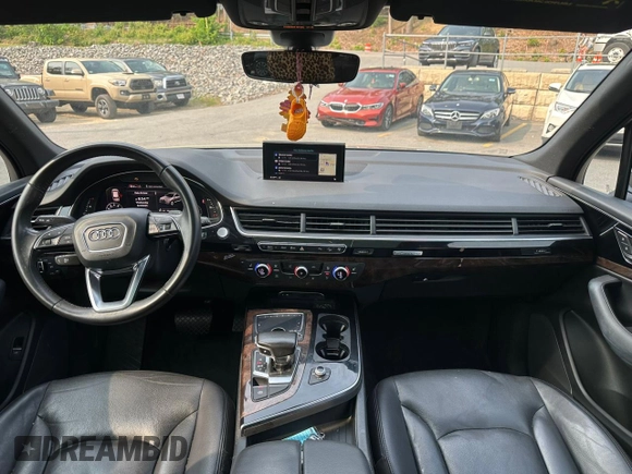 2017 Audi Q7 Premium Plus z VIN WA1LAAF78HD012576, wystawiony jako Copart lot #59867885 z przebiegiem 122 030 mil mil oraz Czysty tytuł • Clean title. Historia ofert i sprzedaży dostępna na DreamBid. Obrazek 6.