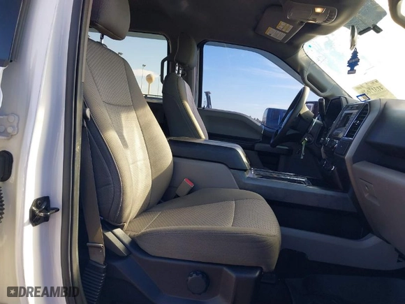 2015 Ford F-150 XLT w/HD Payload Pkg with VIN 1FTFW1EG3FFA90870, listed as a IAAI auction lot 41317626 with 78,794 mi miles. Bid and sale history available at carsss.com. Image 5.