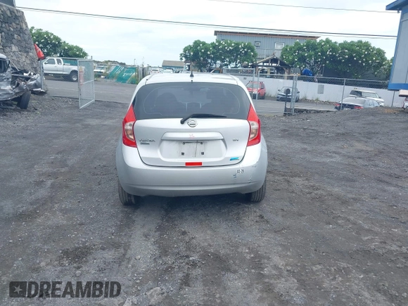 2015 Nissan Note S with VIN 3N1CE2CPXFL375170, listed as a IAAI auction lot 42430996 with 131,672 mi miles and . Bid and sale history available at DreamBid. Image 17.