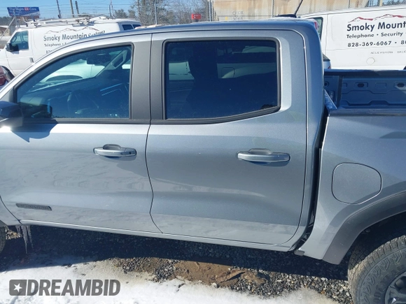 2024 GMC Canyon 2WD Elevation with VIN 1GTP5BEK9R1318857, listed as a IAAI auction lot 41280783 with 107 mi miles. Bid and sale history available at carsss.com. Image 15.