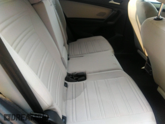 2022 Volkswagen Tiguan S with VIN 3VV0B7AX7NM108555, listed as a IAAI auction lot 37003805 with 21,077 mi miles. Bid and sale history available at carsss.com. Image 8.