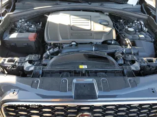2023 Jaguar F-Pace S z VIN SADCJ2EX9PA712351, wystawiony jako Copart lot #81083514 z przebiegiem 11 895 mil mil oraz Szkoda całkowita • Salvage title. Historia ofert i sprzedaży dostępna na DreamBid. Obrazek 12.