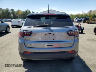 2018 Jeep Compass Limited with VIN 3C4NJDCBXJT114406, listed as a Copart auction lot 55061375 with 101,858 mi miles and Salvage title. Bid and sale history available at DreamBid. Image 6.