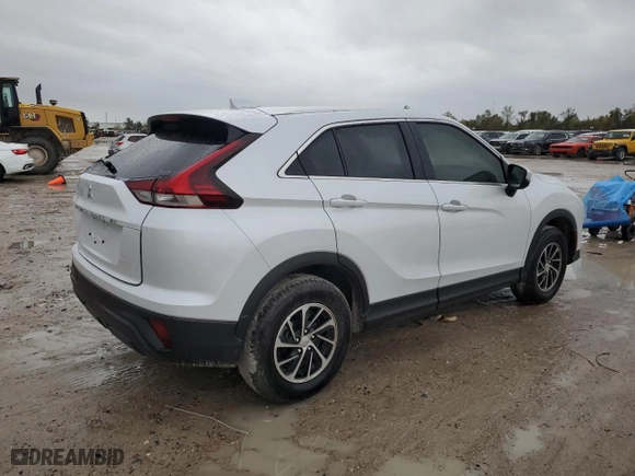 2024 Mitsubishi Eclipse Cross ES with VIN JA4ATUAA2RZ006959, listed as a Copart auction lot 82399804 with 6,373 mi miles and Non Repairable. Bid and sale history available at carsss.com. Image 3.