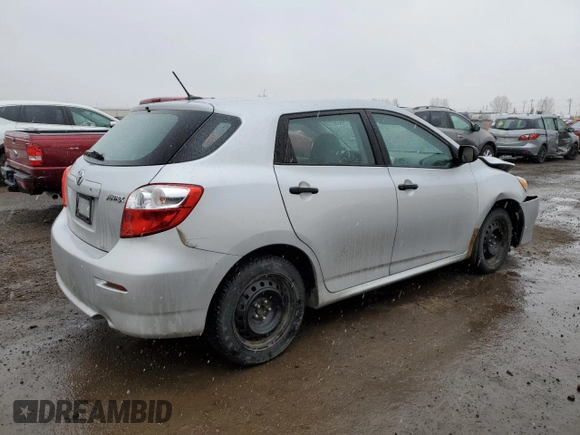 2011 Toyota Matrix z VIN 2T1KU4EE0BC616573, wystawiony jako Copart lot #53904745 z przebiegiem 299 502 mil mil oraz Szkoda całkowita • Salvage title. Historia ofert i sprzedaży dostępna na DreamBid. Obrazek 3.