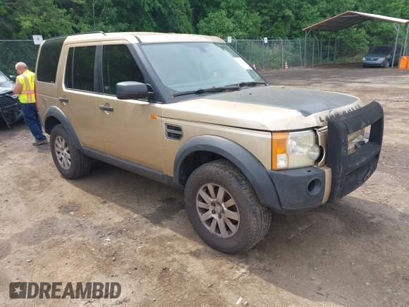 2005 Land Rover LR3 SE z VIN SALAA25445A301437, wystawiony jako IAAI lot #42295091 z przebiegiem 213 744 mil mil oraz . Historia ofert i sprzedaży dostępna na DreamBid. Obrazek 1.