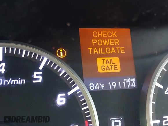 2013 Acura RDX Technology with VIN 5J8TB4H55DL009149, listed as a IAAI auction lot 42027050 with 191,174 mi miles and . Bid and sale history available at DreamBid. Image 16.