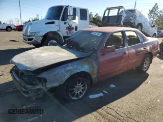 1993 Toyota Camry LE with VIN JT2SK12E8P0149731, listed as a Copart auction lot 83082154 with 197,590 mi miles and Salvage Title. Bid and sale history available at carsss.com. Image 1.