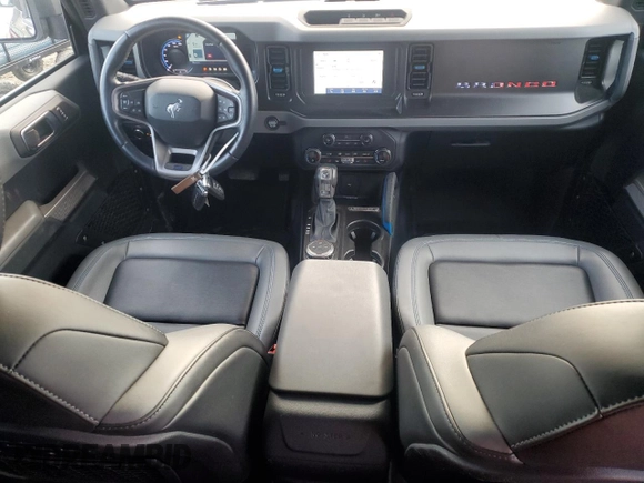 2021 Ford Bronco with VIN 1FMEE5BP4MLB07924, listed as a Copart auction lot 44252445 with 9,645 mi miles and Salvage title. Bid and sale history available at DreamBid. Image 8.