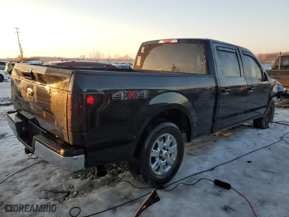 2015 Ford F-150 XLT w/HD Payload Pkg with VIN 1FTFW1EF3FFA06988, listed as a Copart auction lot 43069855 with 230,017 mi miles and Clean Title. Bid and sale history available at carsss.com. Image 3.