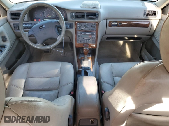 1999 Volvo S70 z VIN YV1LS53D4X1591564, wystawiony jako Copart lot #85582714 z przebiegiem 216 866 mil mil oraz Szkoda całkowita • Salvage title. Historia ofert i sprzedaży dostępna na DreamBid. Obrazek 8.
