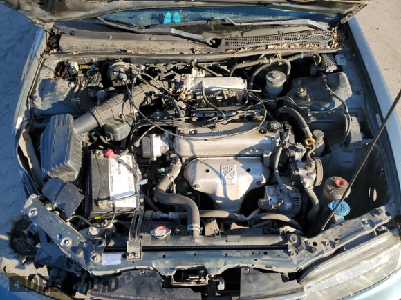 1996 Honda Accord LX with VIN 1HGCD5636TA278854, listed as a Copart auction lot 88117305 with 218,132 mi miles and Salvage Title. Bid and sale history available at DreamBid. Image 12.