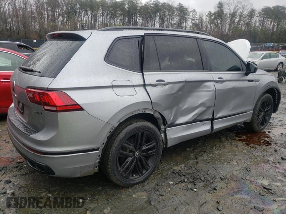 2022 Volkswagen Tiguan SE R-Line Black z VIN 3VV8B7AX4NM095539, wystawiony jako Copart lot #50128775 z przebiegiem 48 627 mil mil oraz Szkoda całkowita • Salvage title. Historia ofert i sprzedaży dostępna na DreamBid. Obrazek 3.