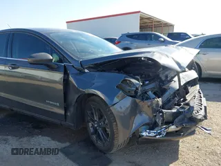 2018 Ford Fusion SE z VIN 3FA6P0LU8JR116073, wystawiony jako IAAI lot #41773037 z przebiegiem 100 864 mil mil oraz . Historia ofert i sprzedaży dostępna na DreamBid. Obrazek 6.