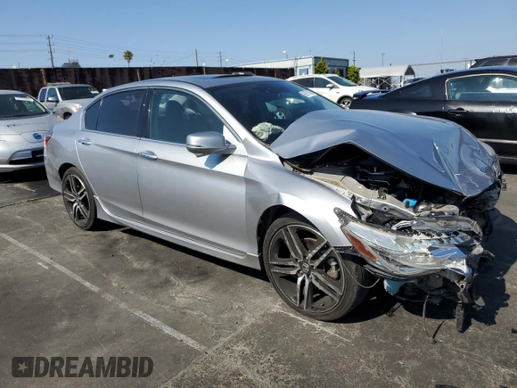 2017 Honda Accord Touring with VIN 1HGCR3F91HA016581, listed as a Copart auction lot 60517085 with 99,182 mi miles and Salvage title. Bid and sale history available at DreamBid. Image 4.