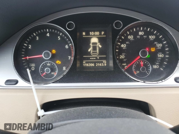 2014 Volkswagen CC R-Line with VIN WVWBN7AN2EE527559, listed as a Copart auction lot 42723175 with 116,306 mi miles and Salvage Title. Bid and sale history available at carsss.com. Image 9.